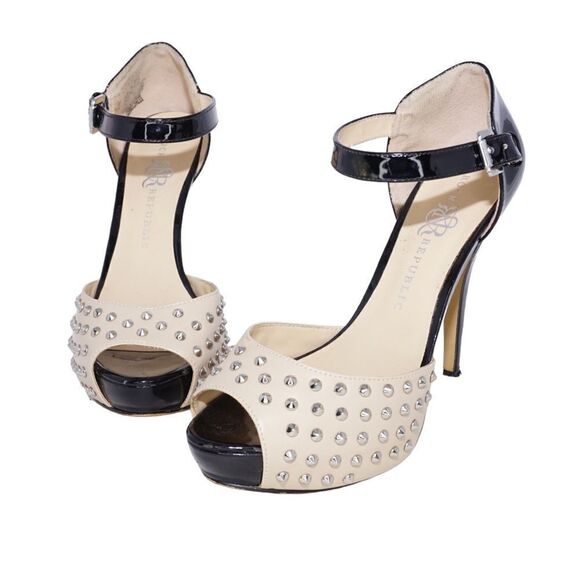 Rock & Republic Kurt Studded Two Tone Platform Pumps, Size 8 - Picture 1 of 13